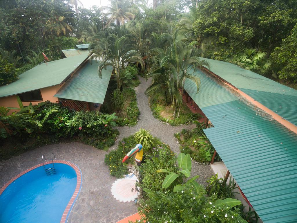 Hotel Caribbean Coconut Cahuita Exteriör bild